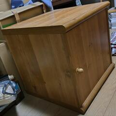 木製の棚の画像
