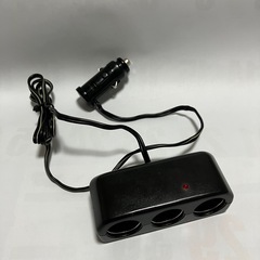 １２Ｖ用　３連ソケット　中古