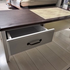 センターテーブル