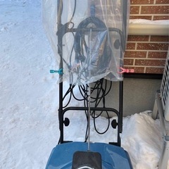 札幌☆ライト付ハイパワー電動除雪機スノーブロワーストロング　　中古　動作確認済みの画像