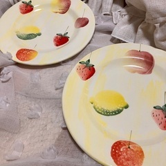 イタリア製🇮🇹 食器　フルーツ柄22センチの画像