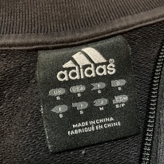 adidas🔴トレーナーmサイズの画像