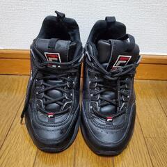 FILAスニーカー