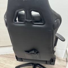 ゲーミングチェアの画像