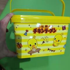【受け渡しする方が決まりました】コンテナ入りチキンラーメンMini  3食　＆　チキンラーメンどんぶりミニセットの画像