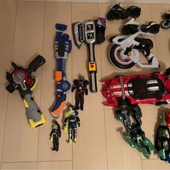 仮面ライダー(ドライブ、ゴースト、エグゼイド、ビルド)おもちゃセットの画像