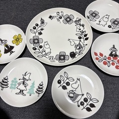 ムーミン　ベリー皿　シリーズ　計14枚
の画像