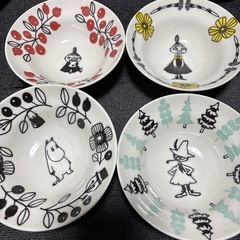 ムーミン　ベリー皿　シリーズ　計14枚
の画像