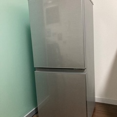 冷蔵庫　冷凍庫と冷蔵庫の2段式、利用期間3年