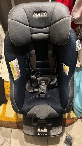 【お届けも可】アプリカ　チャイルドシート　クルリラ　新生児