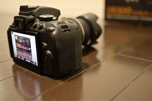 ニコン Nikon D5300 Wi-Fi対応　スマホに転送　ズームレンズセット　デジタル一眼レフ