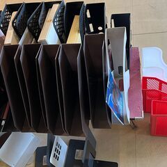 【無料】ブックエンド、本立て、ファイル、クリアケースなど無料ですの画像