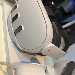 現行VR meta quest  
箱、説明書ありの画像