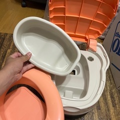 コンビ　本物のトイレみたいなオマル　ステップ付きの画像
