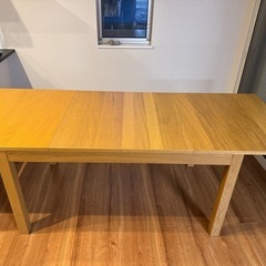 イケア　伸長式テーブル　IKEA BJURSTAの画像