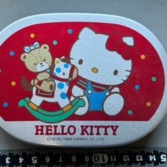 1985年製ハローキティー　サンリオ正規品　アルミニウム製 お弁当箱 OBENTO BOX SANRIO genuine　の画像