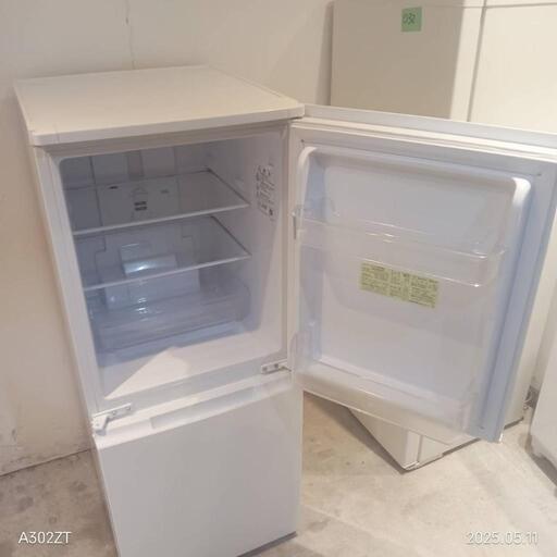033☆送料設置無料東京神奈川限定配送 SHARP冷蔵庫152L (☆家電