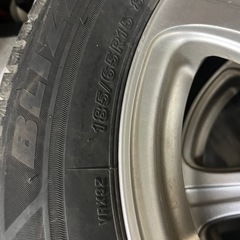 国内正規品 ブリザック VRX3 185/65R15 88Q 4本　アルミ付きの画像