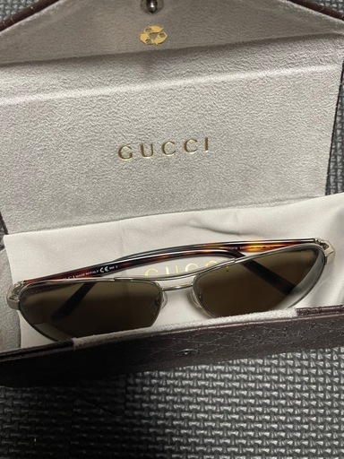 GUCCI サングラス 15000円