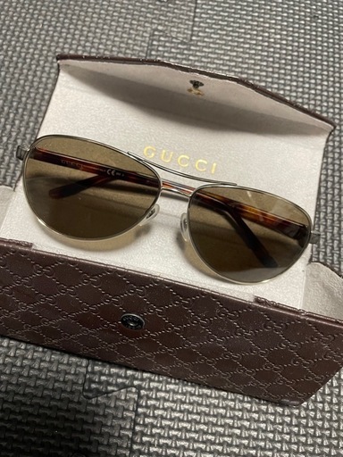 GUCCI サングラス 15000円