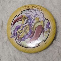 ベイブレード 缶バッジ TRYPIO トライピオ 昭和レトロ 雑貨
