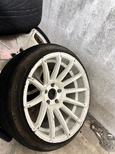 ZUCT  18インチ　値下げ