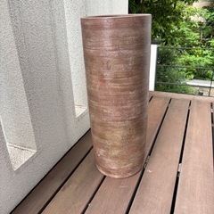 陶器　傘立てやフラワーアレンジにも