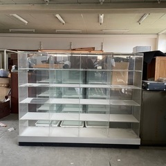 ガラスケース