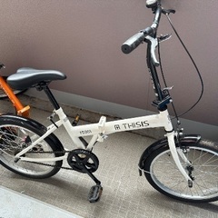 美品　折りたたみ自転車