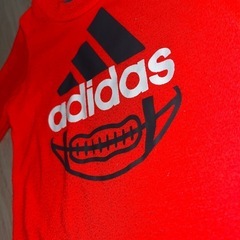 adidasの画像