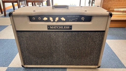 唯一無二‼️
MATCHLESS lightning 15 210(97年製)