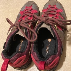 MERRELL メレル　トレッキングシューズ22-23の画像