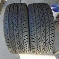 早い者勝ち！バリ溝　245/35ZR20　20インチ　タイヤ２本