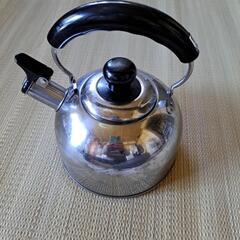 ケトル2.4L（難あり)
