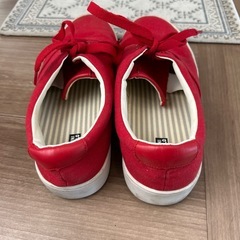 ユニクロ　赤　レッド　24㎝の画像