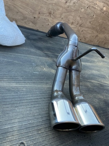 HKS デュアルマフラー　タントカスタム　 ダイハツ L175S ムーヴ L275S ミラ L455S タントエグゼ L575S ムーヴコンテ L675S ミラココア 　ムーヴ  L375・タント  L455/タントエグゼ  などにもお取付け可能みたいです