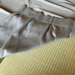 使用１年遮光ではないカーテンな２枚178✖️100cmグレー系の画像