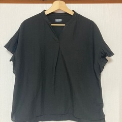 黒の可愛いカットソー200円です。（取引中）の画像
