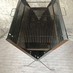 BBQステンレスグリル　逸品　肉厚ステンレス製　折りたたみバッグ式