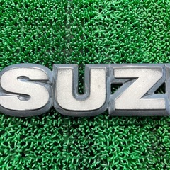 スズキ　SUZUKI エンブレム
の画像