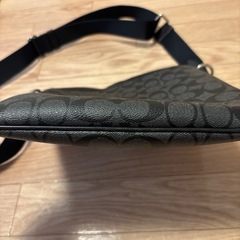 メンズショルダーバッグの画像