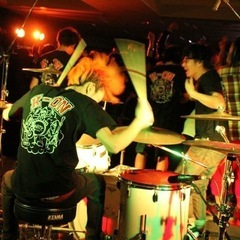 ～40歳Punk、Jrock、Jpopコピーバンド