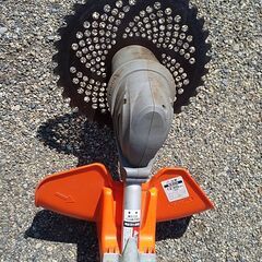 草刈り機(バッテリー式)の画像