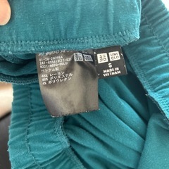 【Sサイズ】UNIQLO　パンツ　グリーンの画像