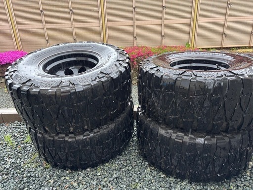 ランドクルーザーアルミホイールタイヤセット4本