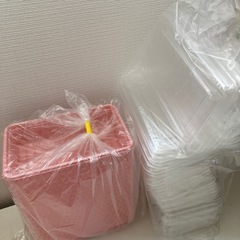 食品用パックふた付き100セットの画像