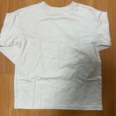 長袖　Tシャツ 120センチの画像