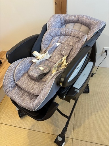 2024年購入 美品 ユラリズム オート アップリカ ユラリズム オート | ベビーカー・チャイルドシートのアップリカ