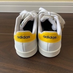 adidas ポケモン　18.5cmの画像