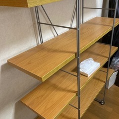 話し中　合板4段棚  金属製支柱の画像
